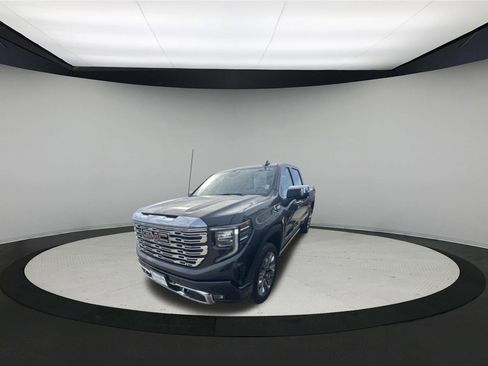 Used 2023 GMC Sierra 1500 Denali w/ Denali Reserve Package image 3