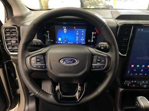 New 2025 Ford Ranger XLT w/ Equipment Group 301A High image 18