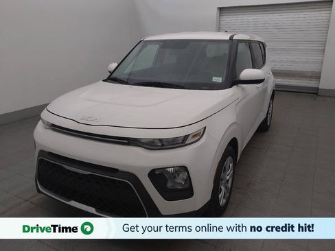 Used 2022 Kia Soul LX FWD image 1