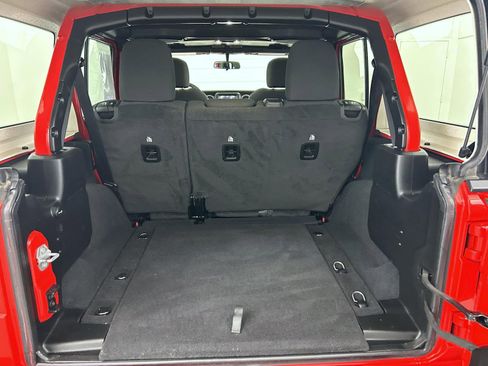 Used 2023 Jeep Wrangler Unlimited Sport AWD/4WD image 22