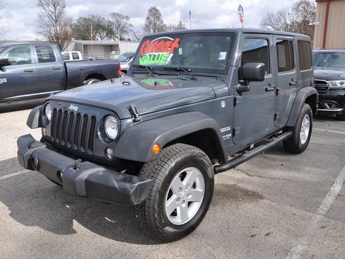 Used 2018 Jeep Wrangler Unlimited Sport S image 1