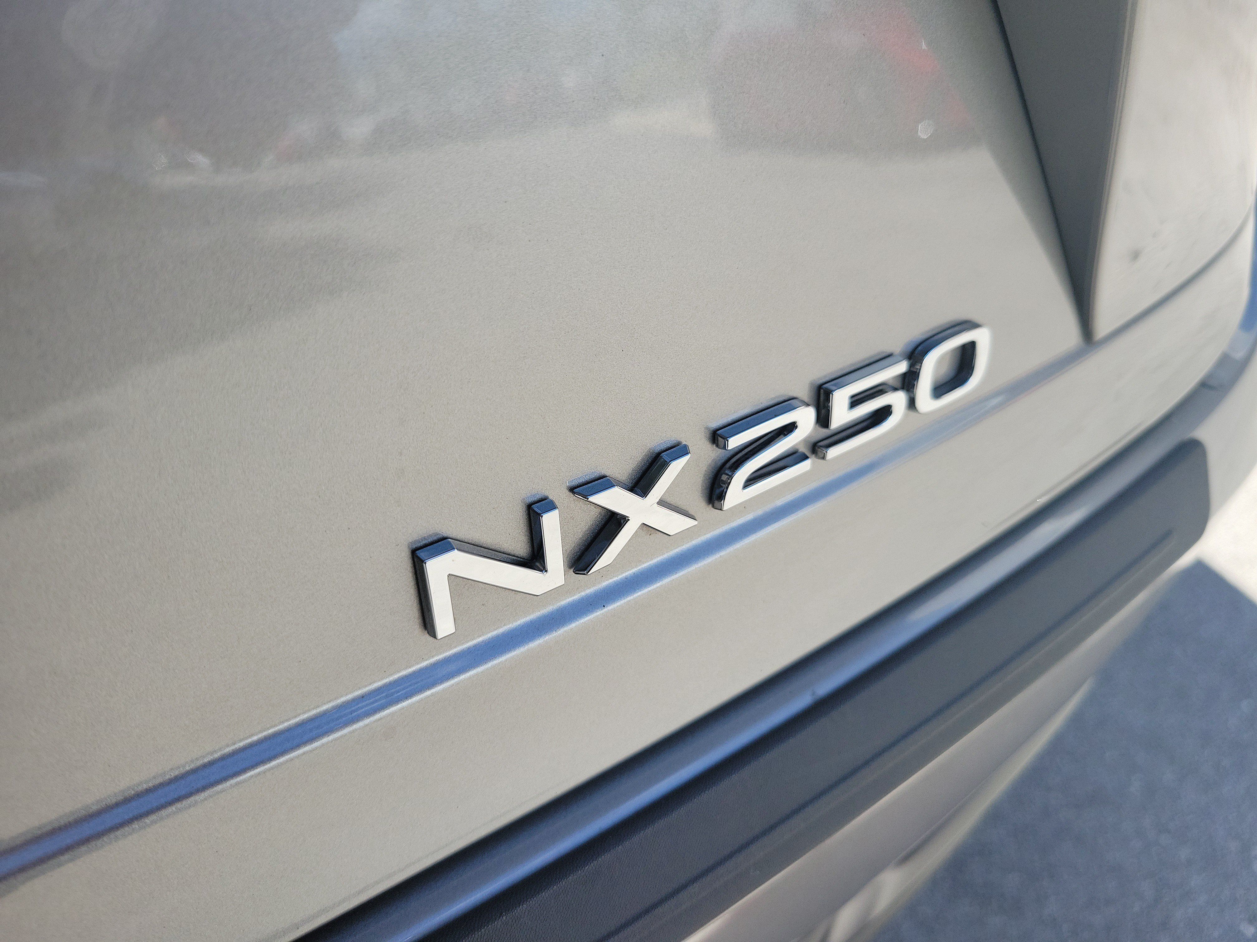 Used 2025 Lexus NX 250 FWD w/ Accessory Package (K3) image 9