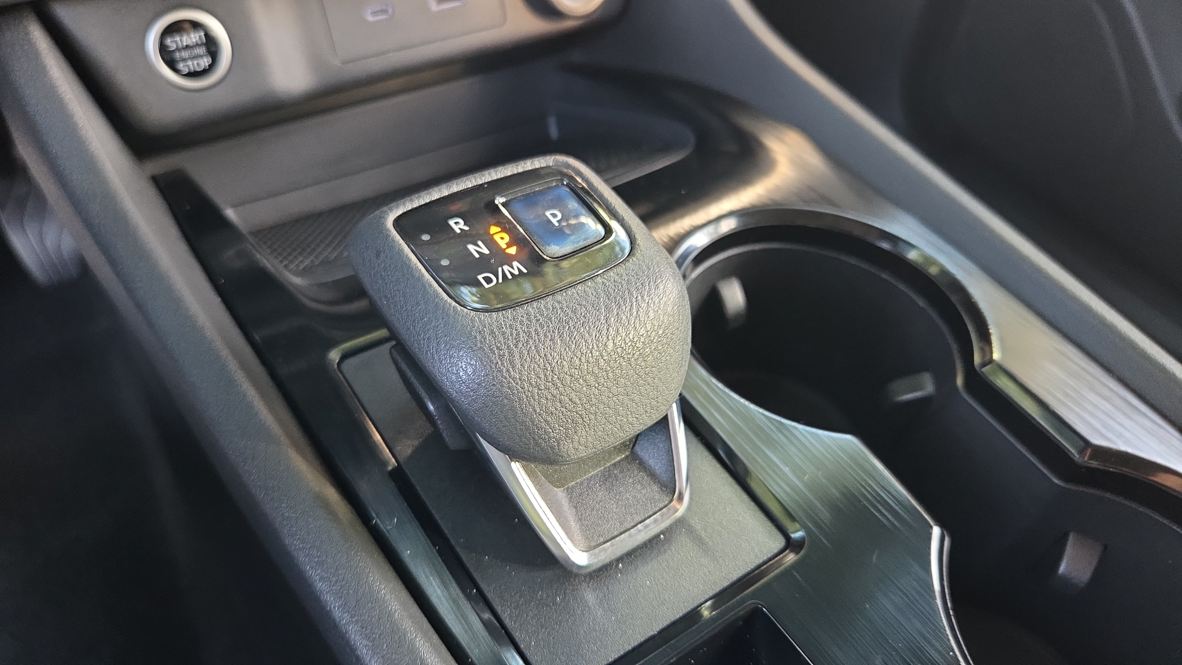 Used 2022 Nissan Rogue SV FWD image 23