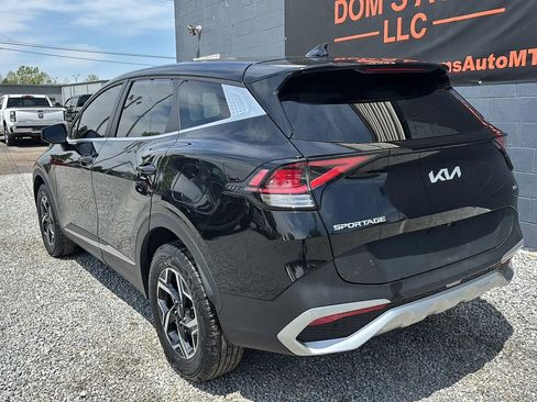 Used 2023 Kia Sportage LX AWD/4WD image 3