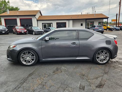 Used 2013 Scion tC FWD image 6