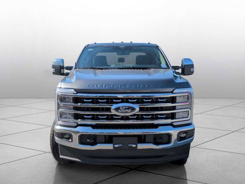 New 2026 Ford F250 Lariat w/ Chrome Package image 3