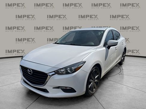 Used 2018 MAZDA MAZDA3 Touring image 1