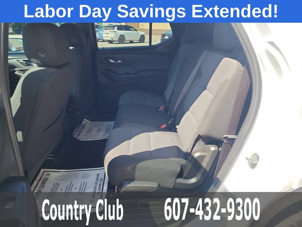 Used 2023 Chevrolet Traverse LT AWD/4WD image 25
