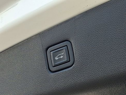 Certified 2023 Chevrolet Blazer LT image 31