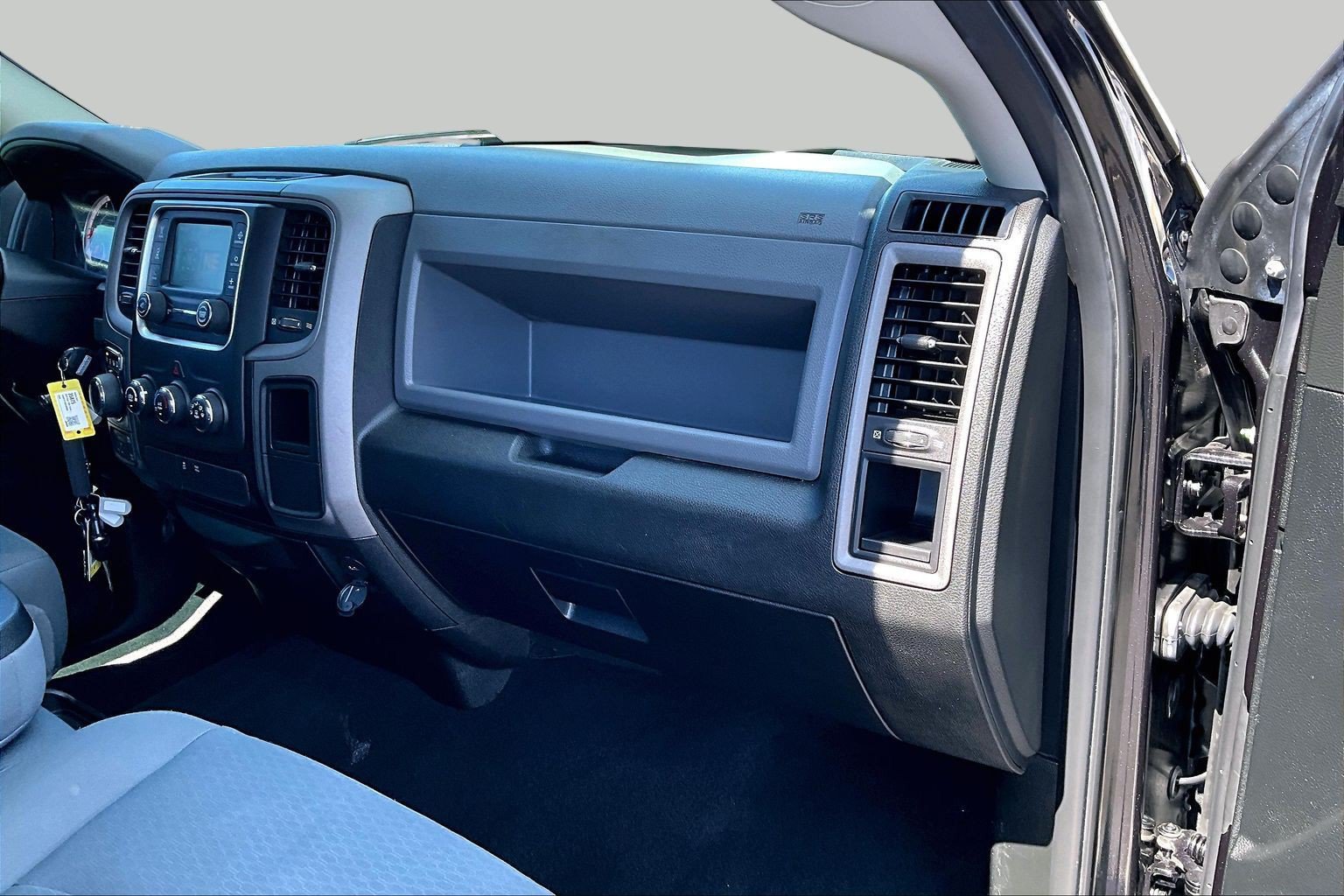 Used 2019 RAM 1500 Express w/ Express Value Package AWD/4WD image 15