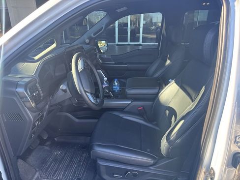 Used 2025 Ford F150 Lariat w/ Equipment Group 502A High image 7