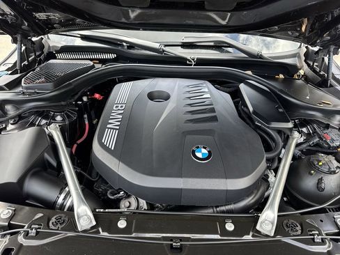 Used 2025 BMW 540i xDrive image 58