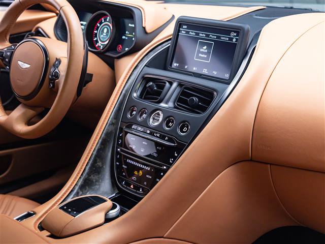 Used 2021 Aston Martin DB11 Coupe RWD image 24