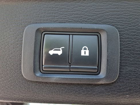 Used 2022 Mitsubishi Outlander SE FWD image 30
