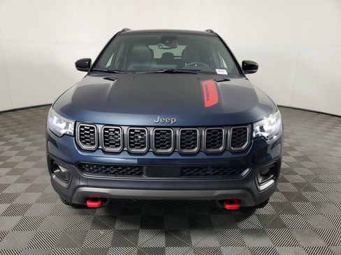 New 2026 Jeep Compass Trailhawk w/ Sun, Sound & Navigation Group AWD/4WD image 9