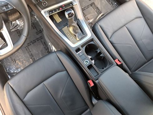 Certified 2025 Audi Q3 2.0T Premium w/ Convenience Package image 27