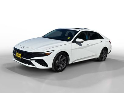 Used 2025 Hyundai Elantra SEL