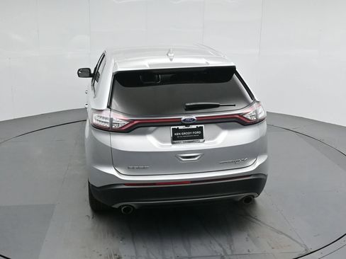 Certified 2018 Ford Edge Titanium image 43