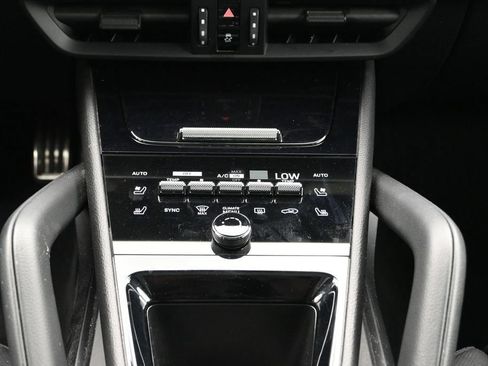 Certified 2024 Porsche Cayenne S w/ Premium Package Plus (PP1) AWD/4WD image 23