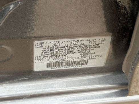 Used 2025 Nissan Versa SV image 29