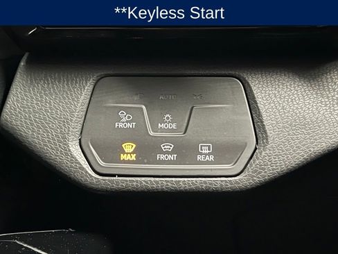 Used 2023 Volkswagen ID.4 Pro S AWD/4WD image 18