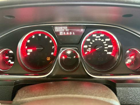Used 2016 GMC Acadia SLT w/ Premium Edition FWD image 19