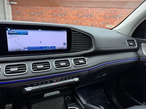 Certified 2024 Mercedes-Benz GLE 450 GLE 450 image 17