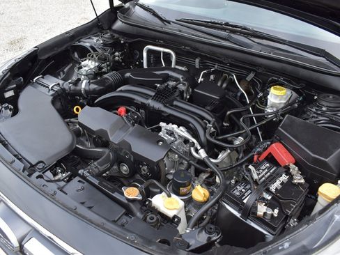 Used 2018 Subaru Outback 2.5i Limited image 33