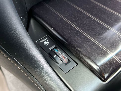 Used 2023 Lexus GX 460 Premium image 30