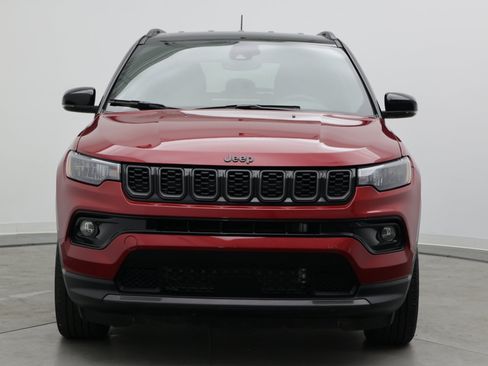 Used 2026 Jeep Compass Limited AWD/4WD image 2