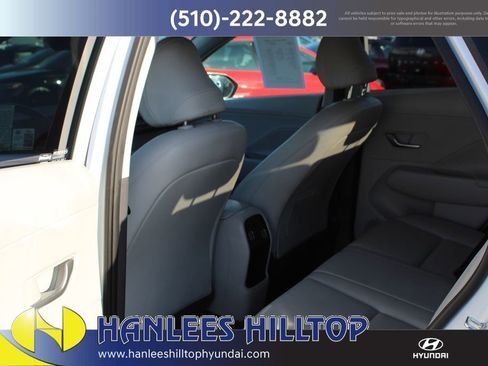 Used 2024 Hyundai Kona Limited image 17