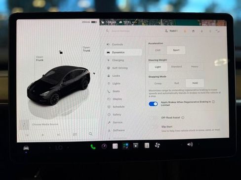 Used 2023 Tesla Model Y Long Range AWD/4WD image 28