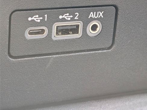 Used 2024 Nissan Altima 2.5 SV FWD image 23