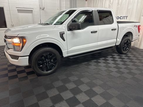 Used 2022 Ford F150 XL w/ STX Appearance Package image 5