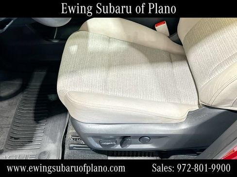Used 2023 Nissan Rogue SV FWD image 18