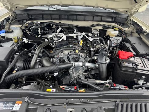 Used 2025 Ford Bronco Outer Banks AWD/4WD image 22