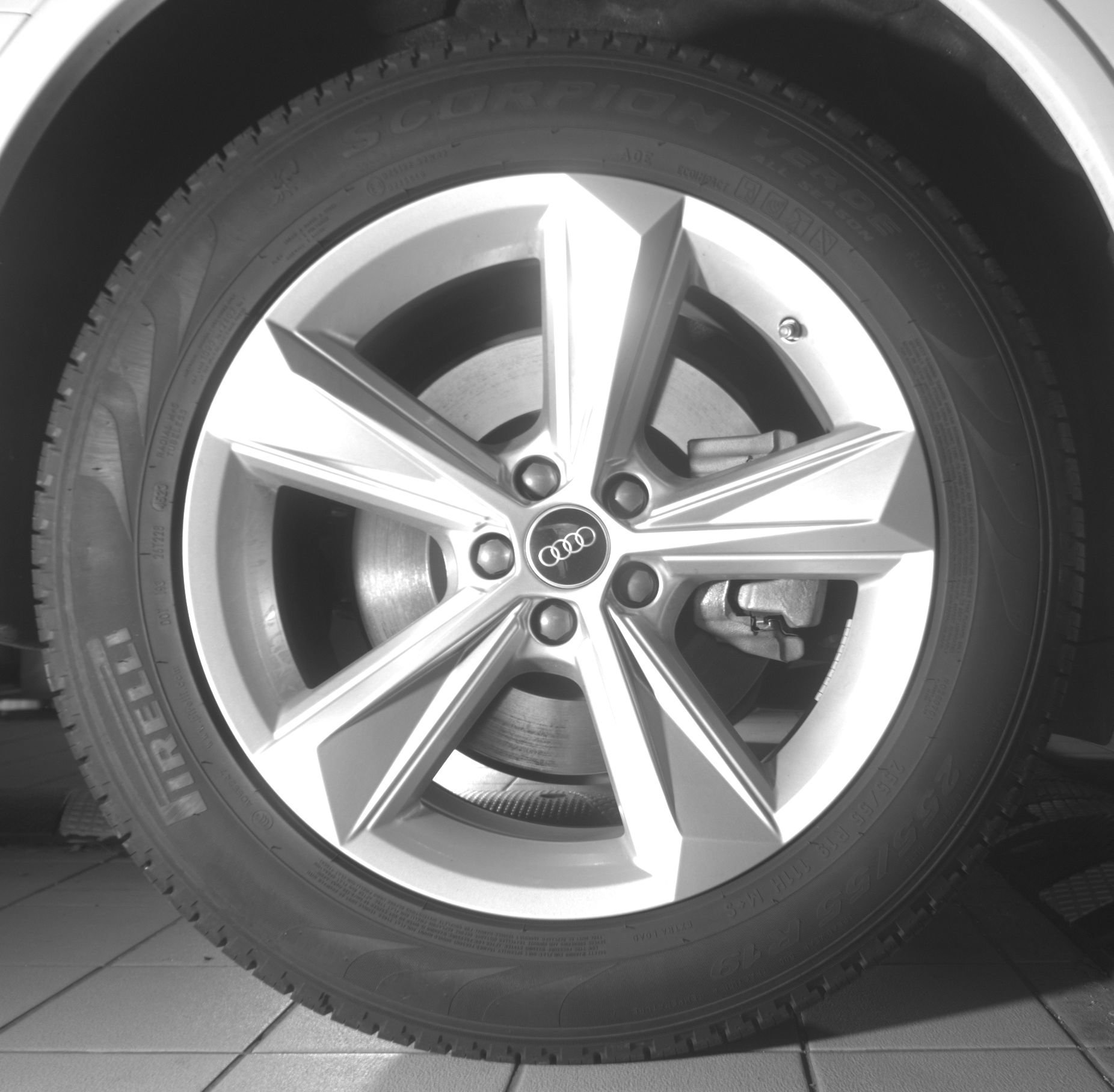 Certified 2025 Audi Q7 2.0T Premium w/ Convenience Package AWD/4WD image 15