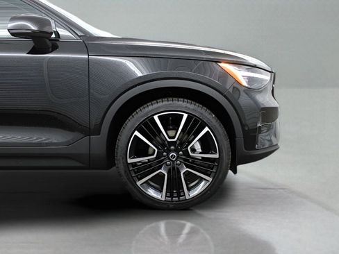 New 2026 Volvo XC40 B5 Ultra w/ Protection Package Premier image 22