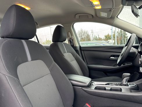 Used 2024 Nissan Sentra SV image 32