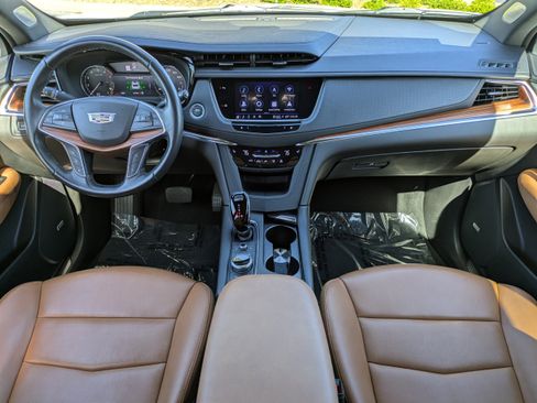 Certified 2022 Cadillac XT5 Premium Luxury image 14