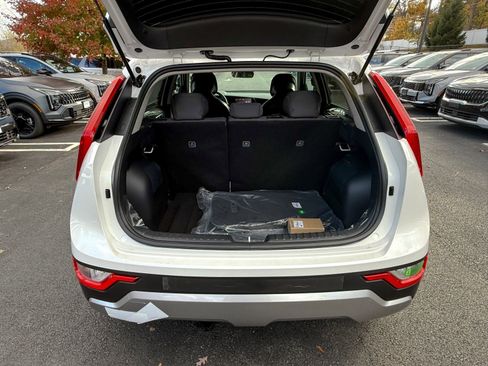 New 2026 Kia Niro LX image 33