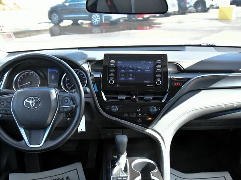 Used 2024 Toyota Camry LE image 33