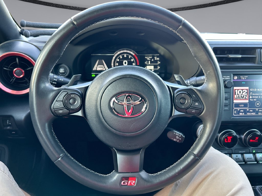Used 2025 Toyota GR86 RWD image 14
