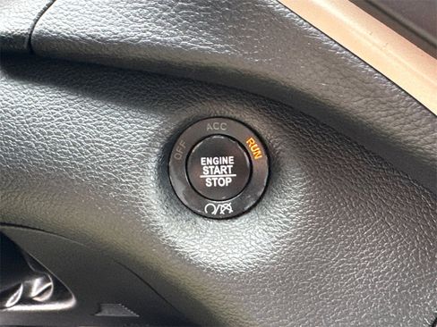 Used 2017 Jeep Cherokee High Altitude image 29