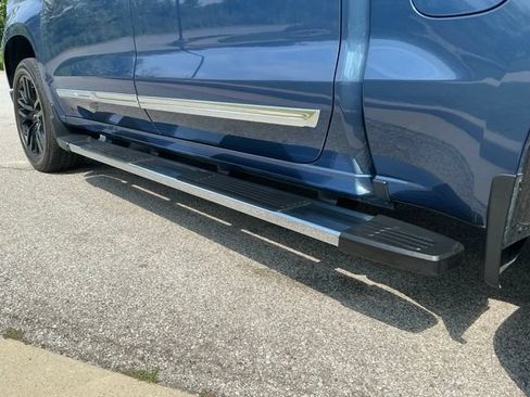 Used 2024 Chevrolet Silverado 1500 High Country w/ High Country Premium Package AWD/4WD image 12