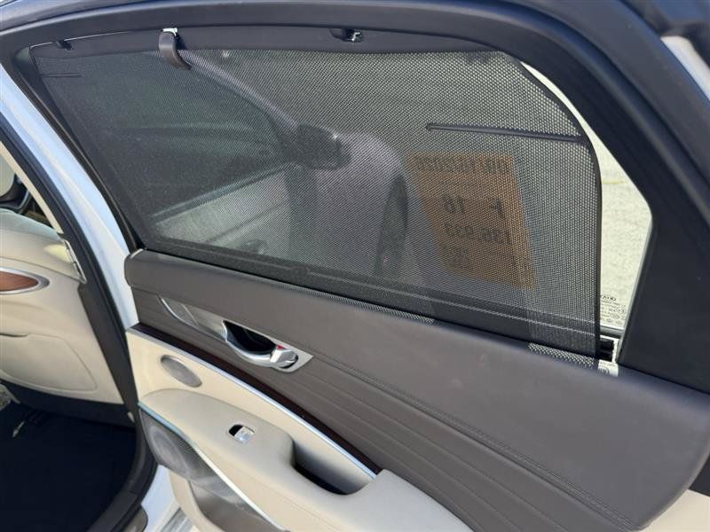 Used 2019 Kia K900 Luxury w/ VIP Package AWD/4WD image 12
