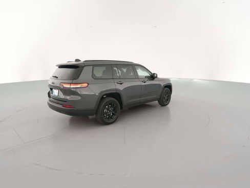 New 2025 Jeep Grand Cherokee L Laredo image 12