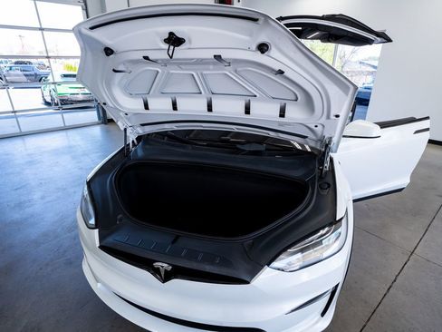 Used 2022 Tesla Model X Plaid image 54