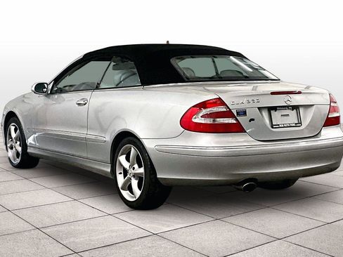 Used 2005 Mercedes-Benz CLK 320 Cabriolet image 11