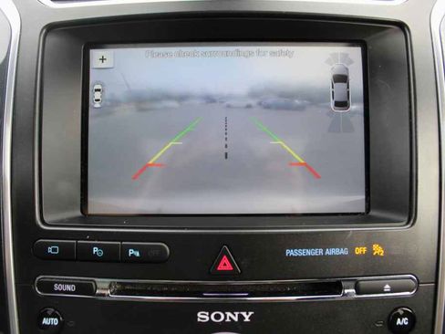 Used 2017 Ford Explorer Platinum image 20